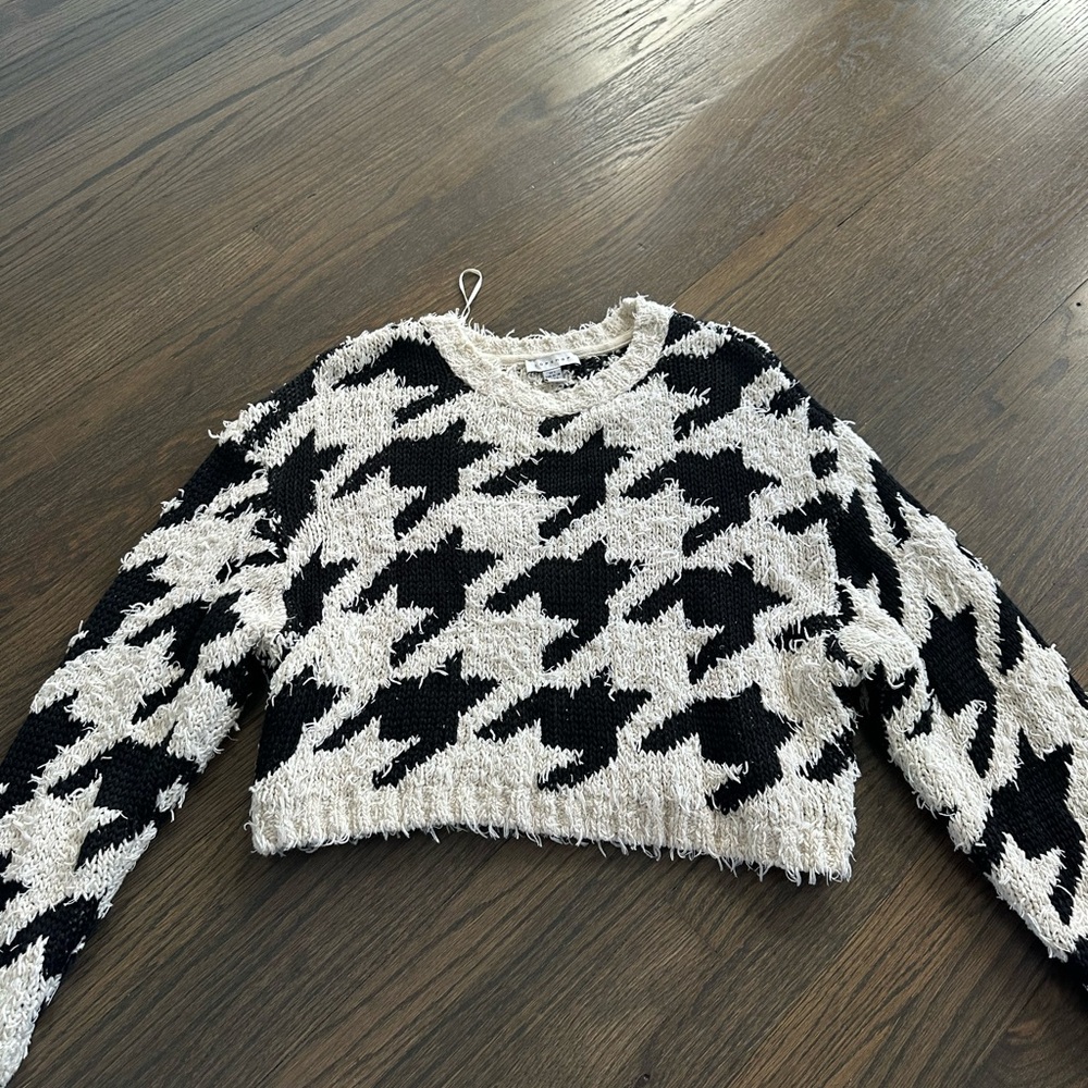 Topshop Black and White Houndstooth Sweater